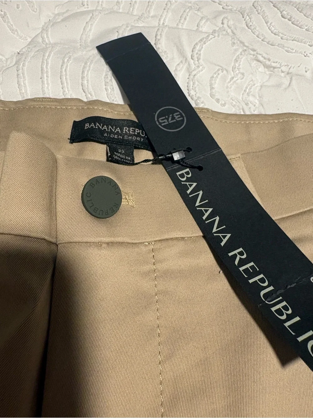 Banana Republic Aiden Core Temp Performance Shorts men's NWT Size 33 7 inches